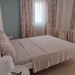 Alexandra *